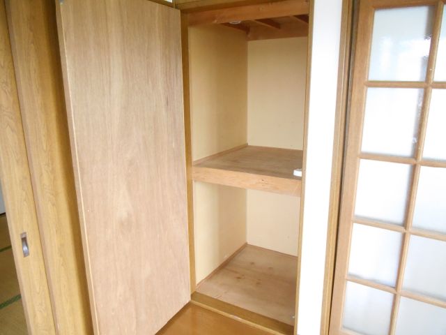 Receipt. Storage space