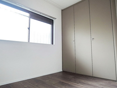 Other room space. Western-style 5 Pledge