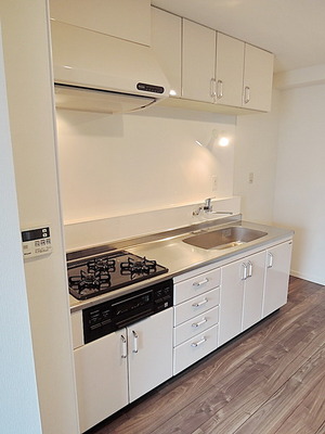 Kitchen. 3-neck grill kitchen