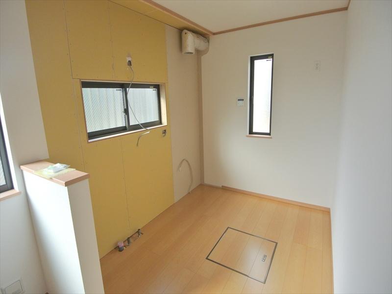 Kitchen. Local (10 May 2013) Shooting