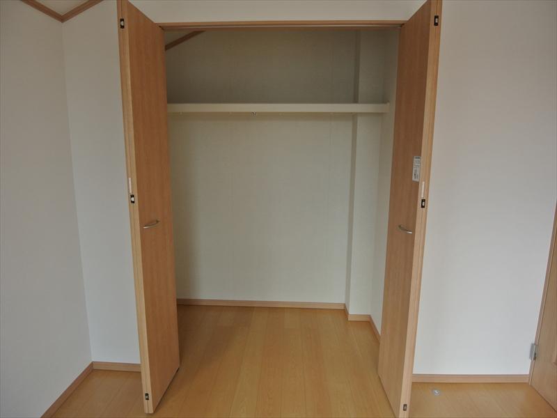 Receipt. Local (10 May 2013) Shooting