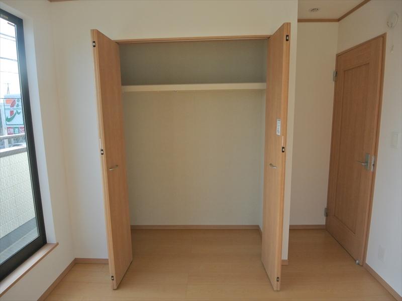 Receipt. Local (10 May 2013) Shooting