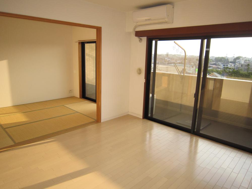 Living. Room (August 2013) Shooting