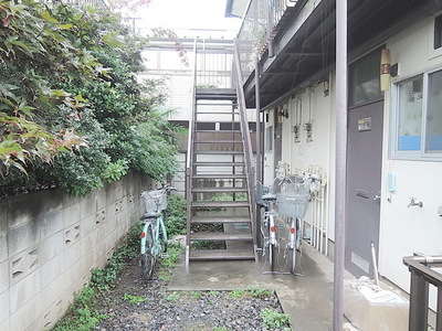 Entrance. appearance