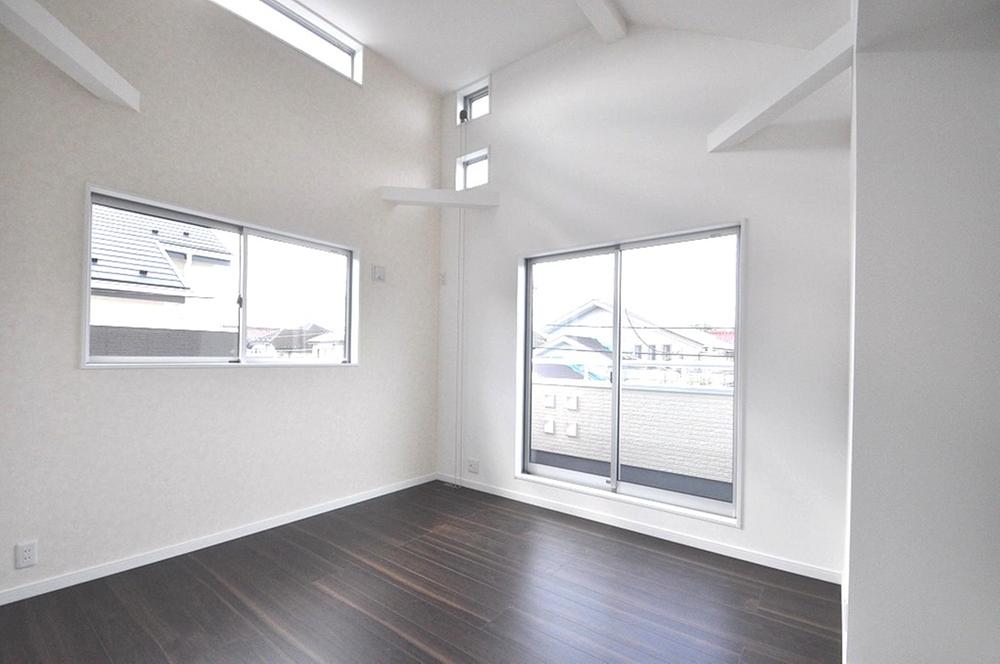 Non-living room. A feeling of opening in the atrium Western-style (10 May 2013) Shooting