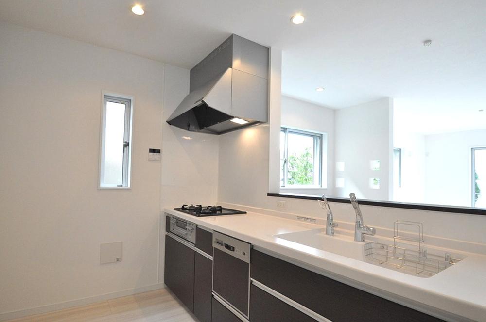 Kitchen. 3 Building Kitchen (October 2013) Shooting