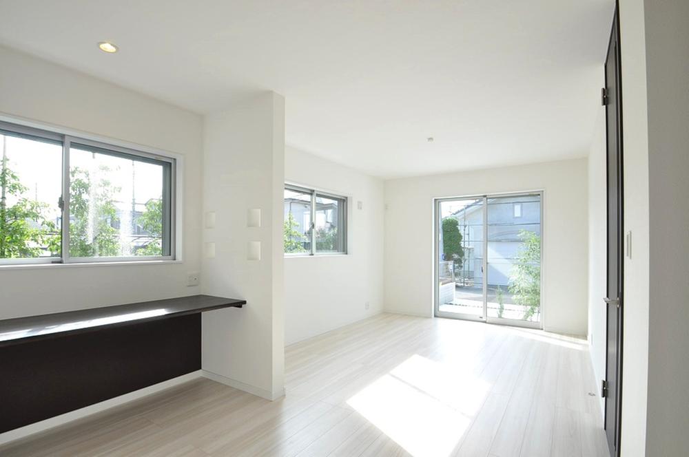 It established a useful counter to the study of the housework and child. (October 2013) Shooting