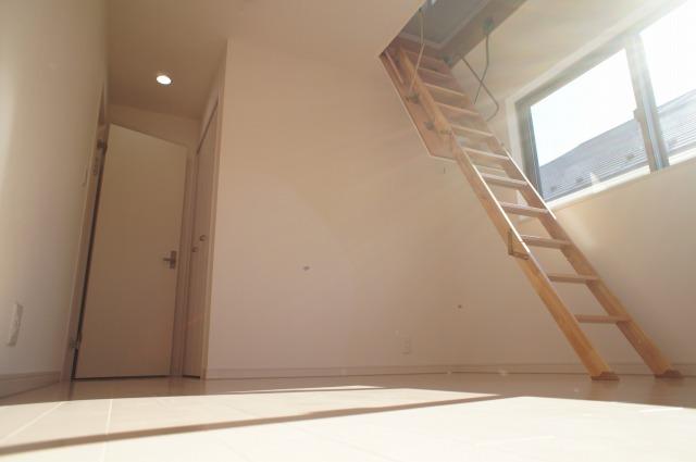 Non-living room. Master bedroom with attic storage