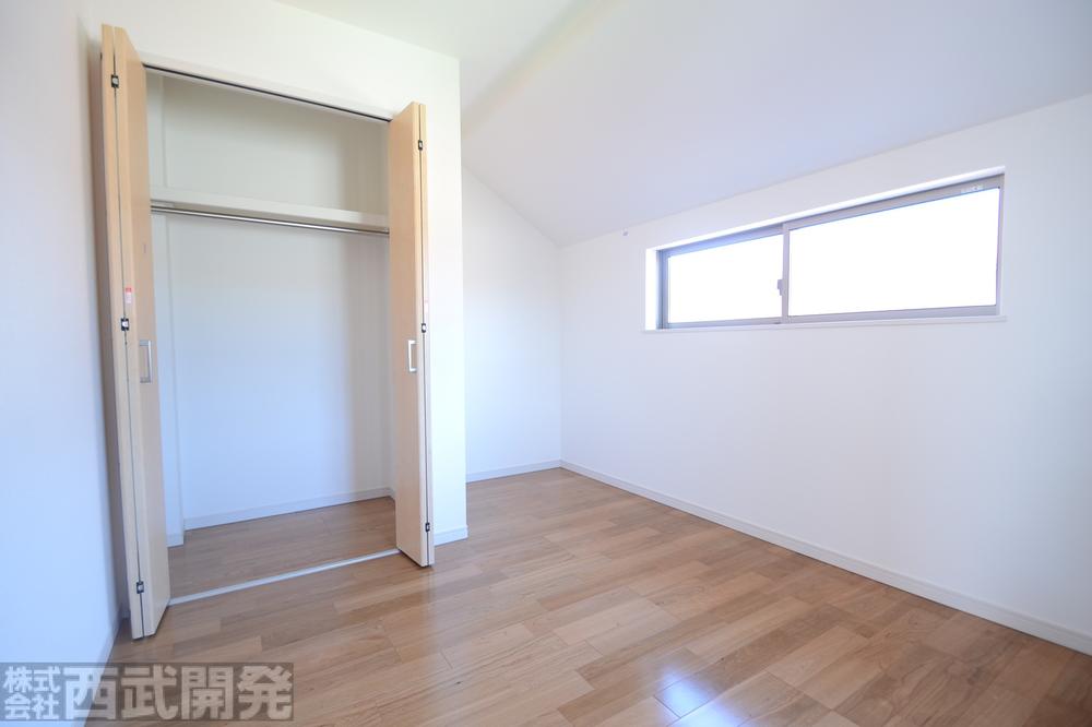 Non-living room. Building 2