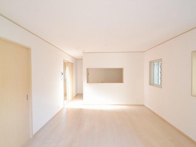 Living. LDK (8 May 2013) Shooting