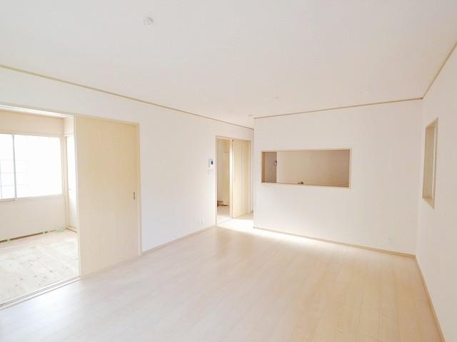 Living. LDK (8 May 2013) Shooting