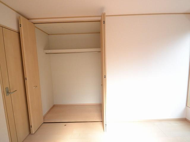 Receipt. Closet (August 2013) Shooting