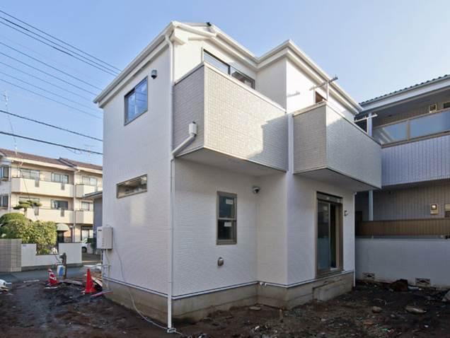 Local appearance photo. Shooting from the local south