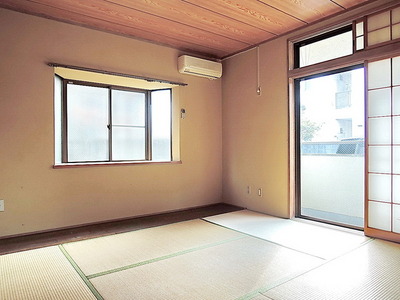 Other room space. After renovation It will be 8 quires of Western-style