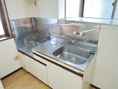 Kitchen. Two-burner gas stove installation Allowed kitchen