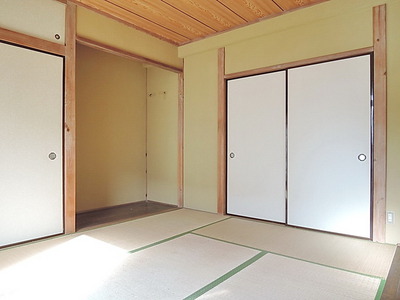 Living and room. After renovation It will be 8 quires of Western-style