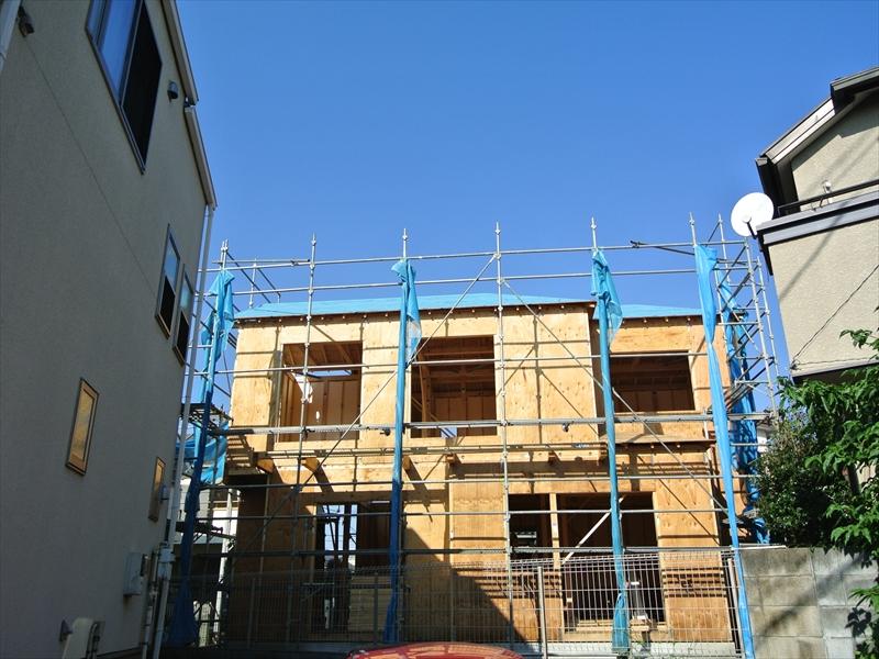 Local appearance photo. Local (10 May 2013) Shooting