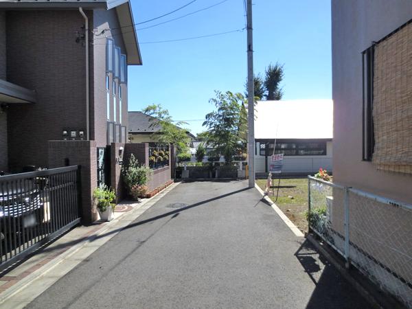 Local photos, including front road. Local (September 2013) Shooting