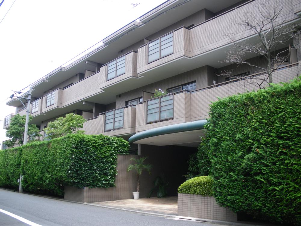 Local appearance photo. JR Chuo Line "Kokubunji" approach of an 8-minute walk to the station, There a life convenient living environment