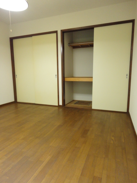 Receipt. Also it has a bar for a jacket