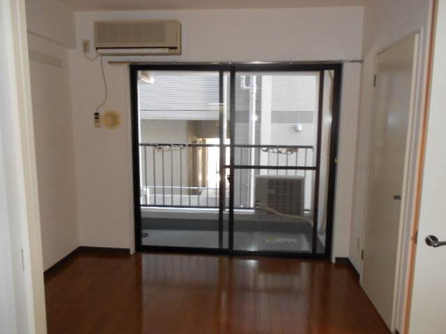 Living and room. Clean room