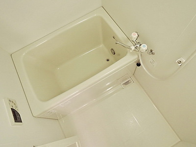 Bath. Reheating function with bathroom