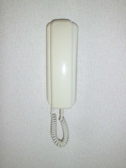 Other Equipment.  ☆ There intercom ☆ 