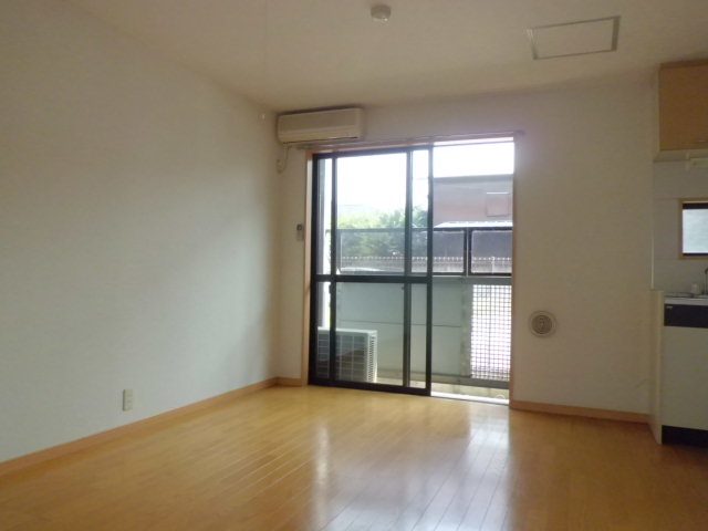 Living and room.  ☆ Bright room ☆ 