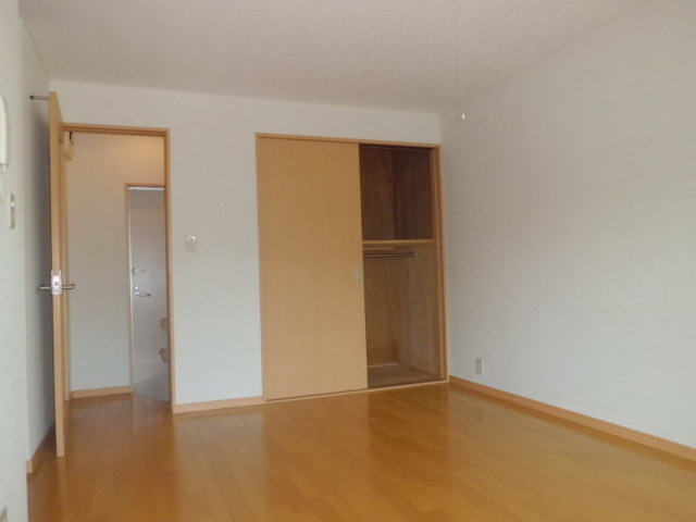 Living and room.  ☆ All rooms flooring ☆ 