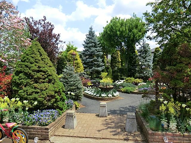 park. 30m to a small Nagakubo park