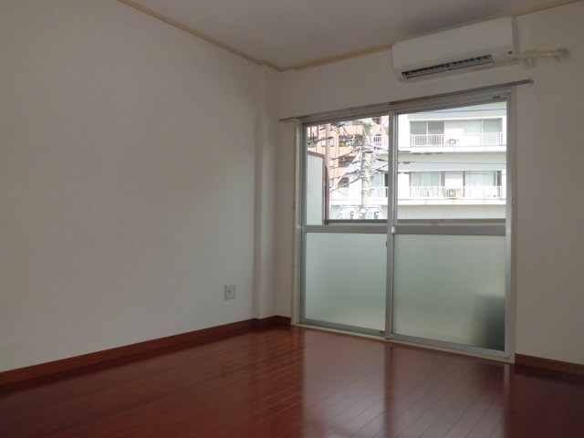 Living and room.  ☆ Yes day ☆ 