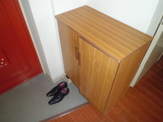 Entrance.  ☆ Shoe box ☆ 