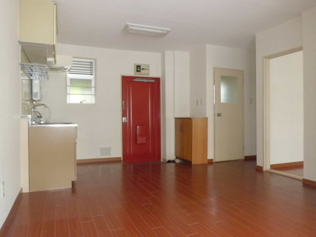 Living and room.  ☆ LDK9 Pledge ☆ 