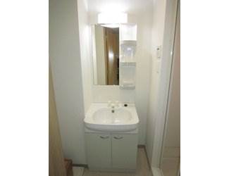 Other room space. There washbasin independent