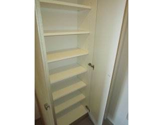 Entrance. There shoebox