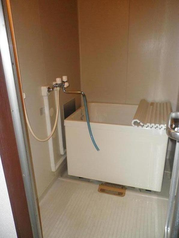 Bath. Bus is a toilet!