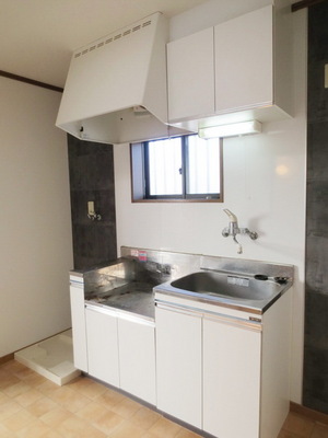 Kitchen. Spacious kitchen