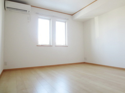 Living and room. Bright living room