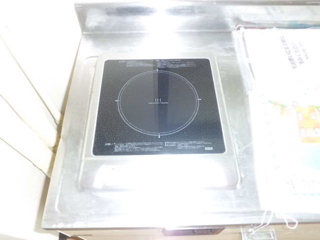 Kitchen.  ☆ IH cooking heater ☆ 