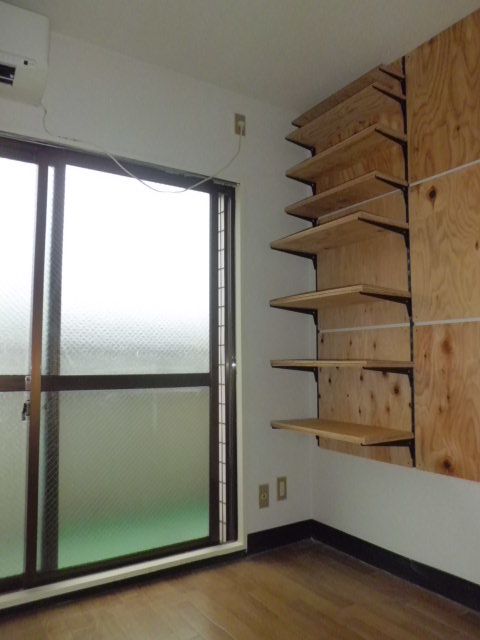 Living and room.  ☆ Layout free floor plan ☆ 