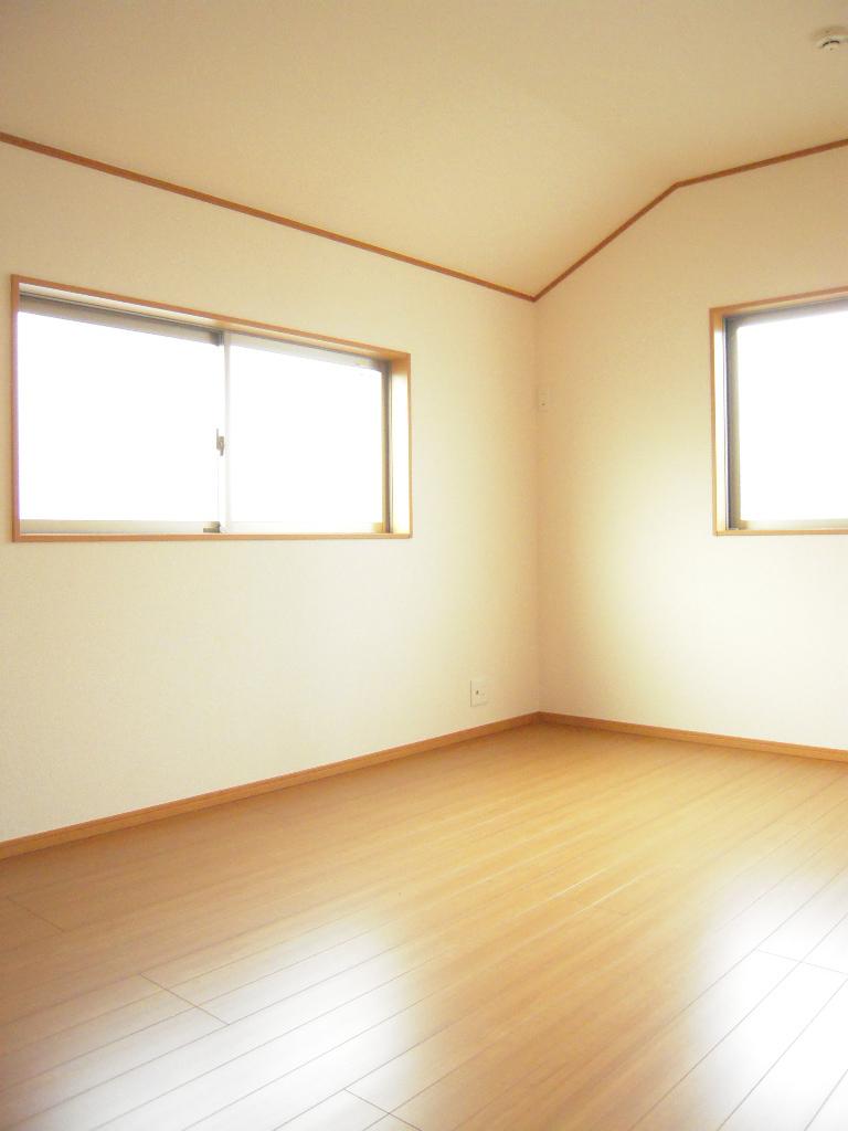 Non-living room. Building 2 6.75 Pledge Western-style Indoor (September 2013) Shooting