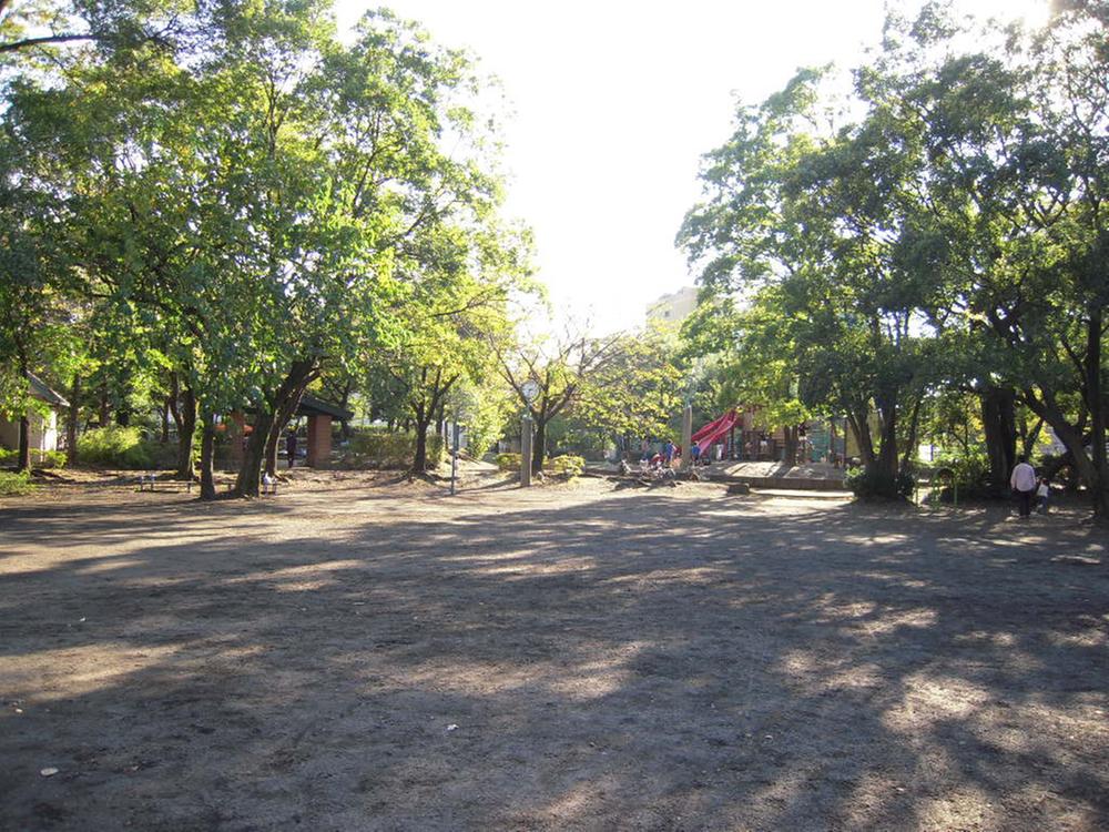 park. 1228m to Kuriyama Park