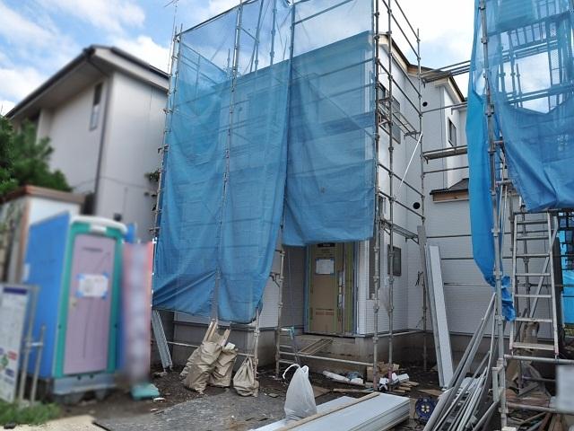 Local appearance photo. Building 2 Under construction