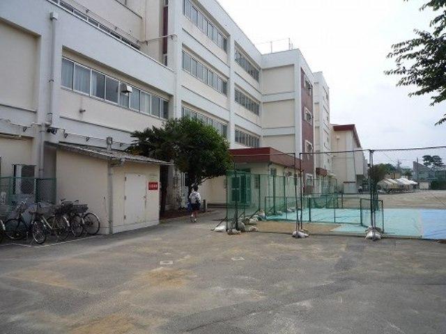 Junior high school. Koganei Tatsumidori until junior high school 680m