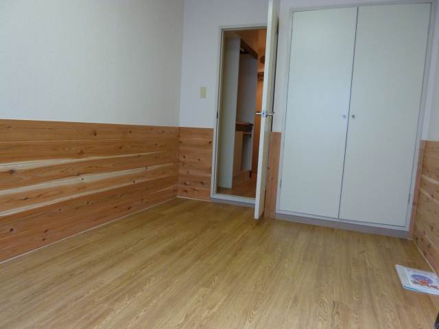 Living and room. Western-style as seen from the window