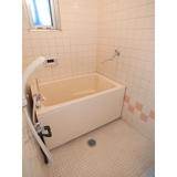 Bath. The loose tired of the day in the bathtub