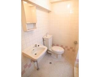 Toilet. Happy bus ・ Restroom