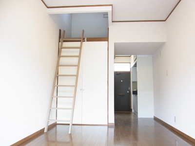 Other room space. Western-style 8 pledge