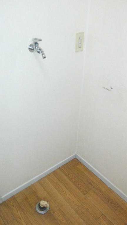 Other room space. Washing machine Storage