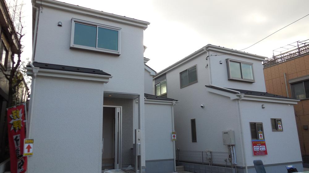 Local appearance photo. Local (11 May 2013) Shooting